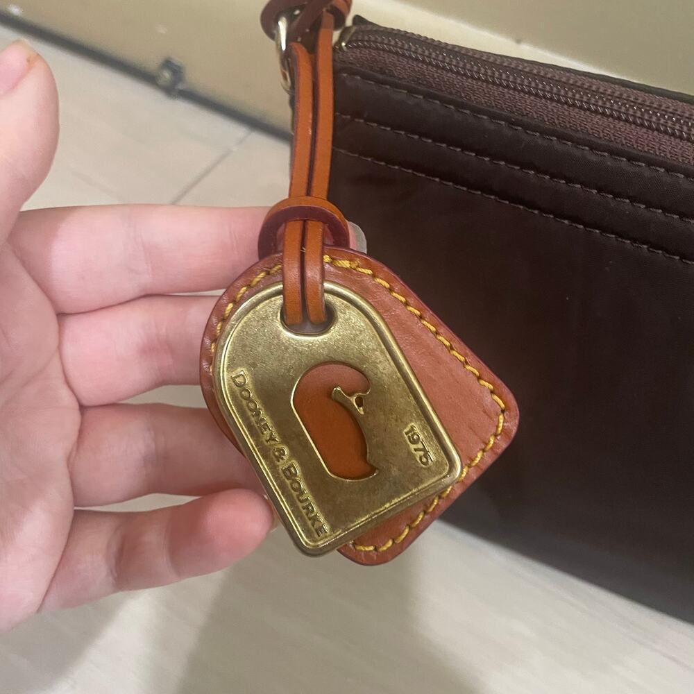 dooney & Bourke vintage nylon pouchlette - Picture 6 of 9